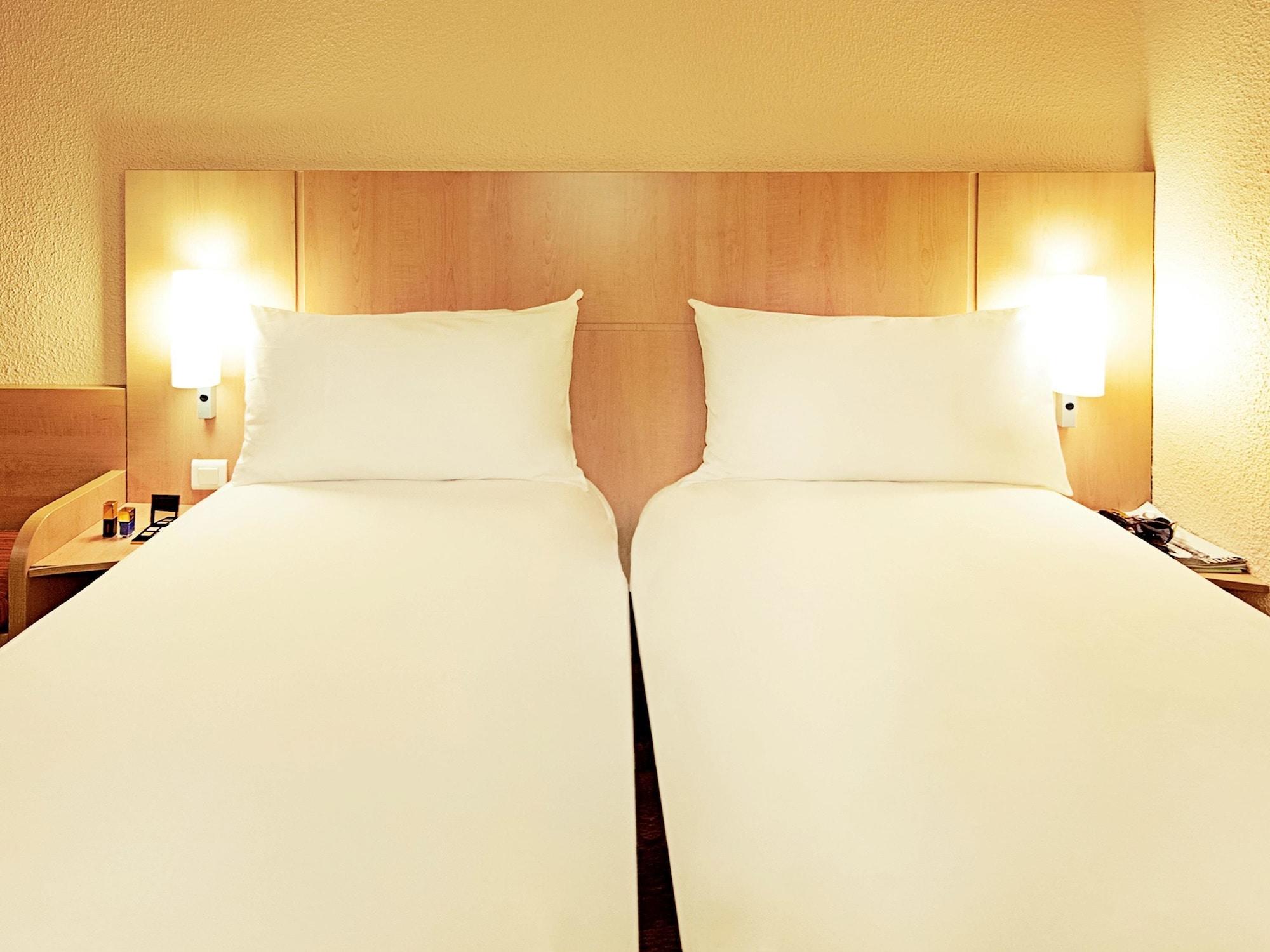 Готель Ibis Santiago Providencia Екстер'єр фото