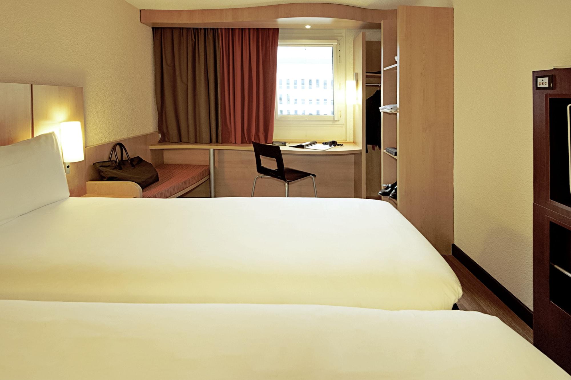 Готель Ibis Santiago Providencia Екстер'єр фото