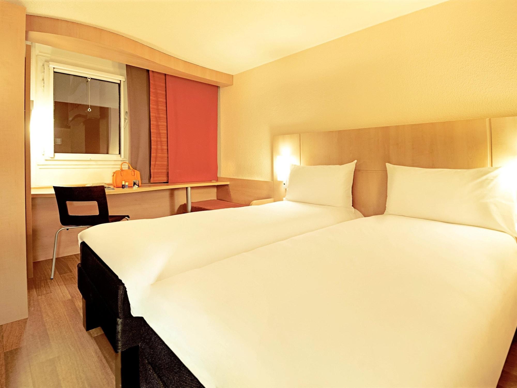 Готель Ibis Santiago Providencia Екстер'єр фото