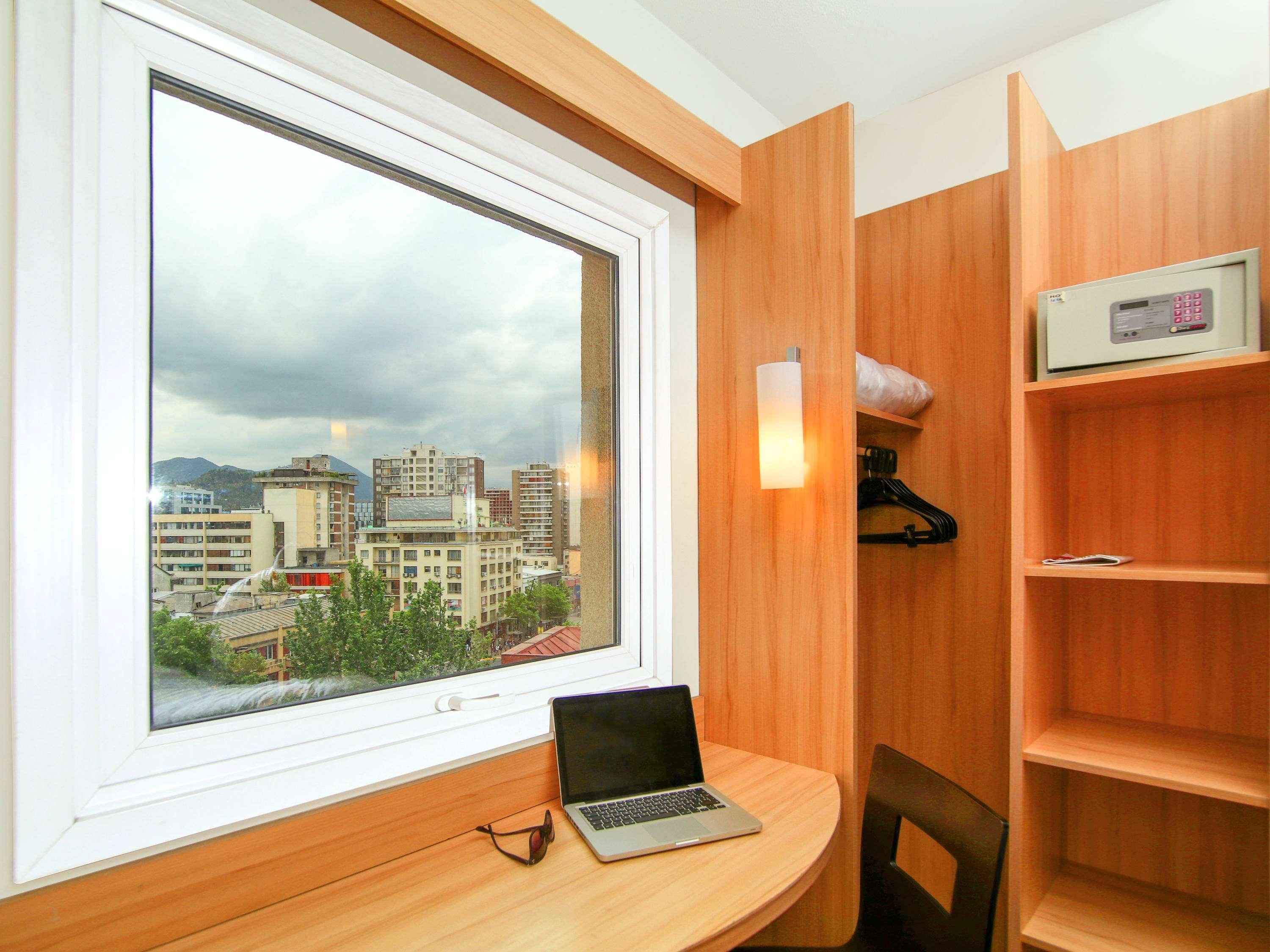 Готель Ibis Santiago Providencia Екстер'єр фото