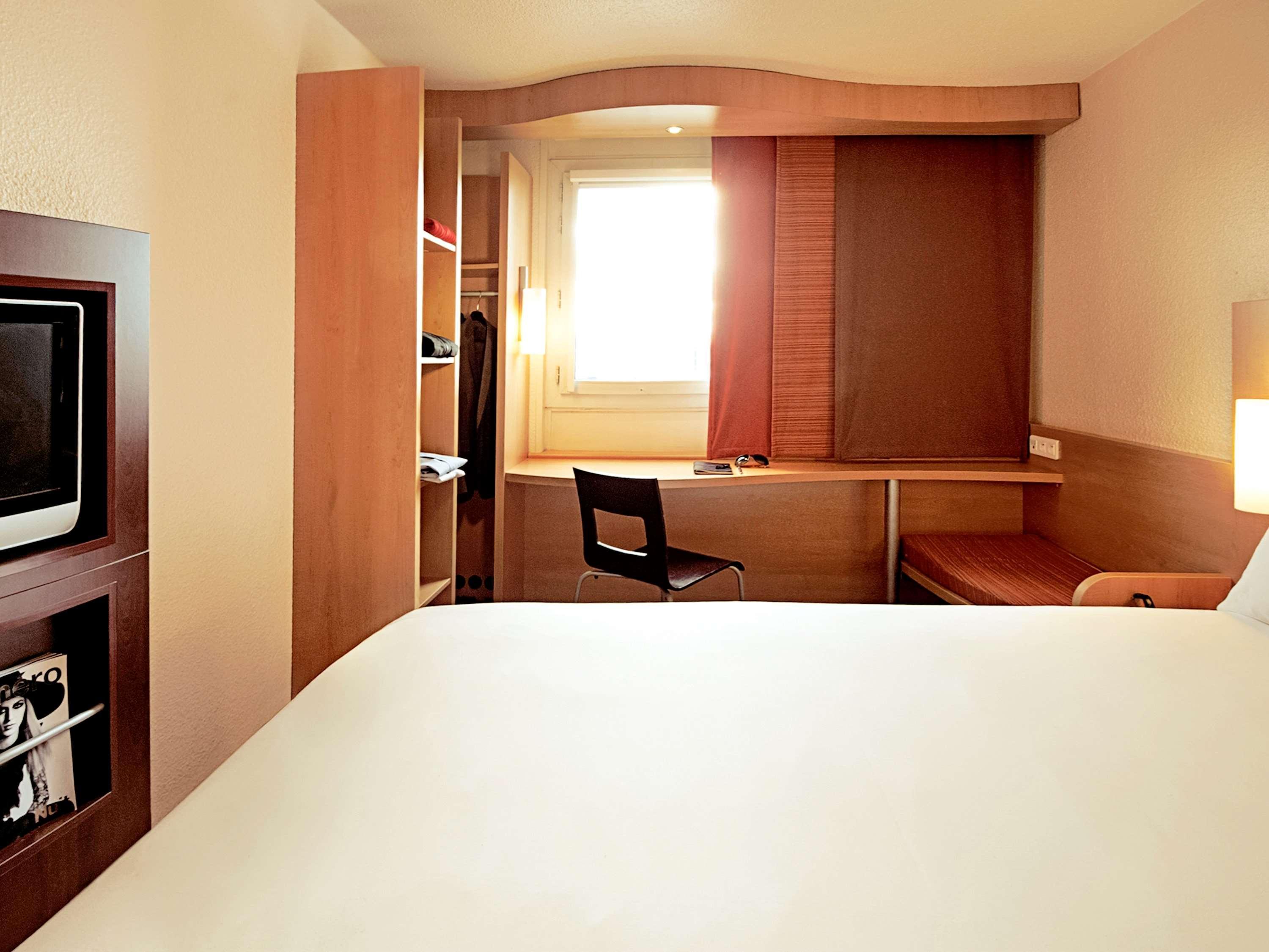 Готель Ibis Santiago Providencia Екстер'єр фото
