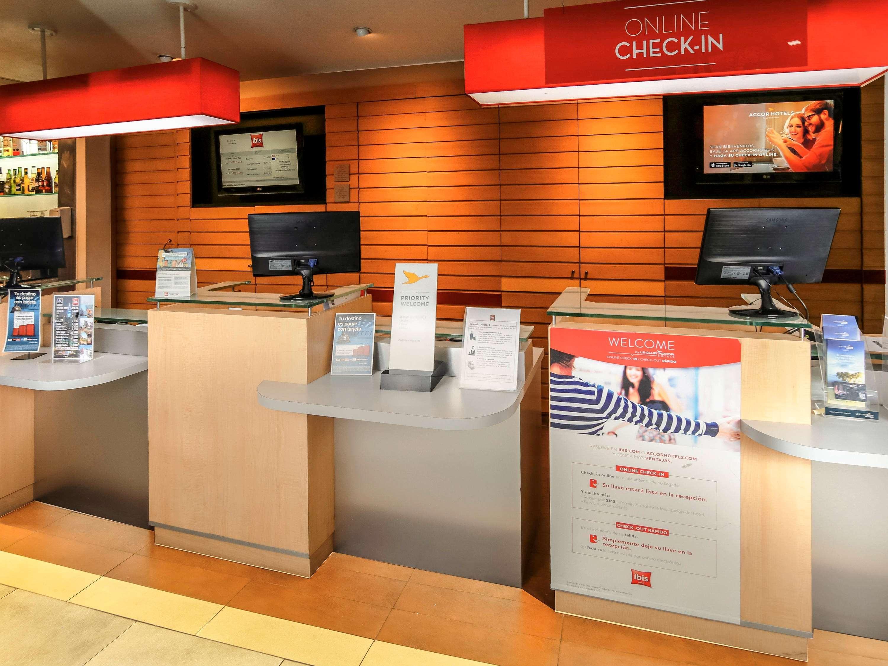 Готель Ibis Santiago Providencia Екстер'єр фото
