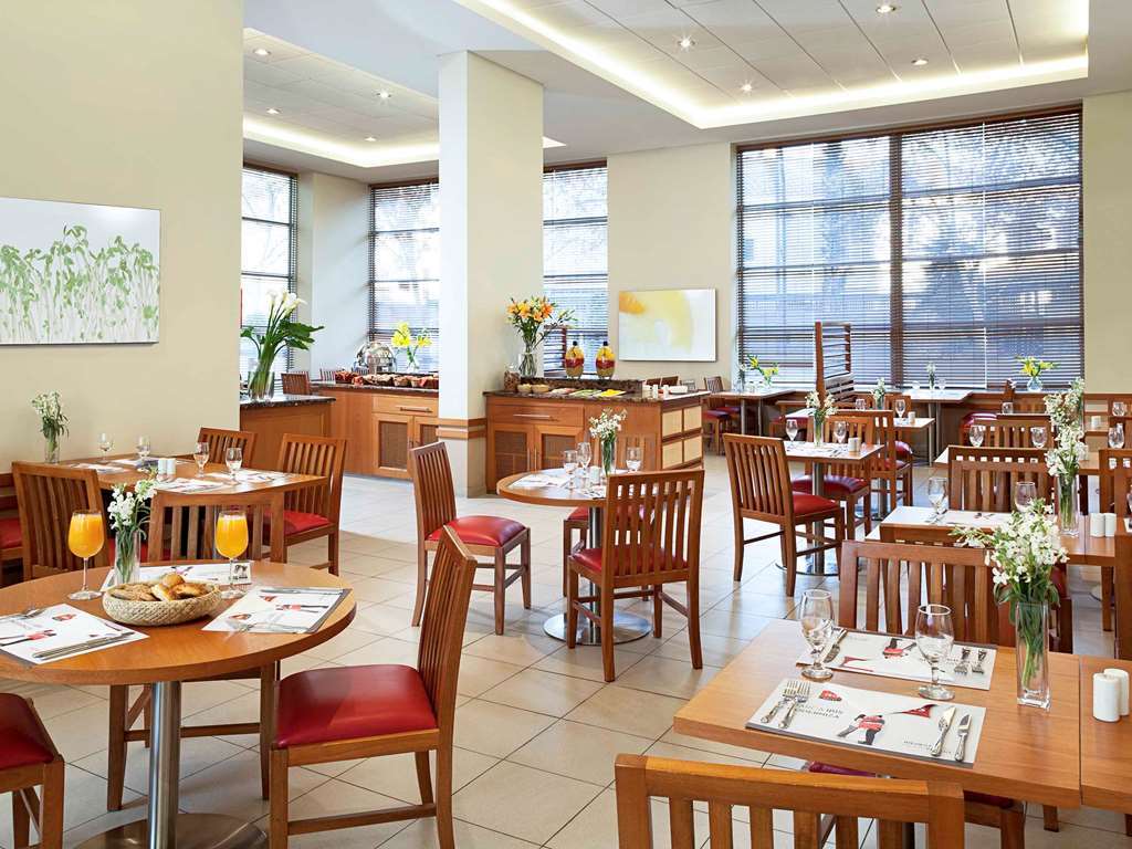 Готель Ibis Santiago Providencia Ресторан фото