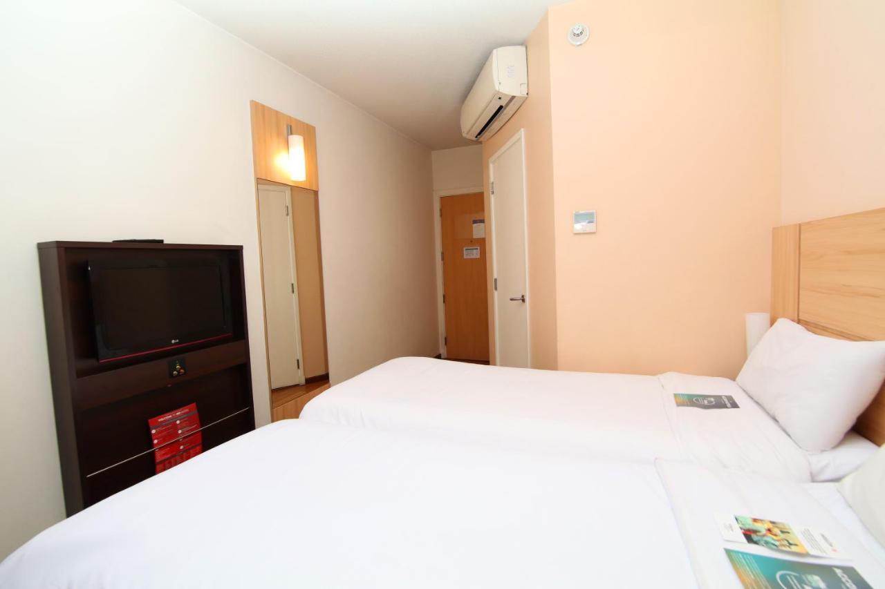 Готель Ibis Santiago Providencia Екстер'єр фото