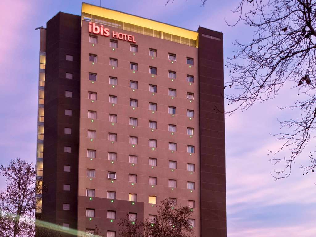 Готель Ibis Santiago Providencia Екстер'єр фото